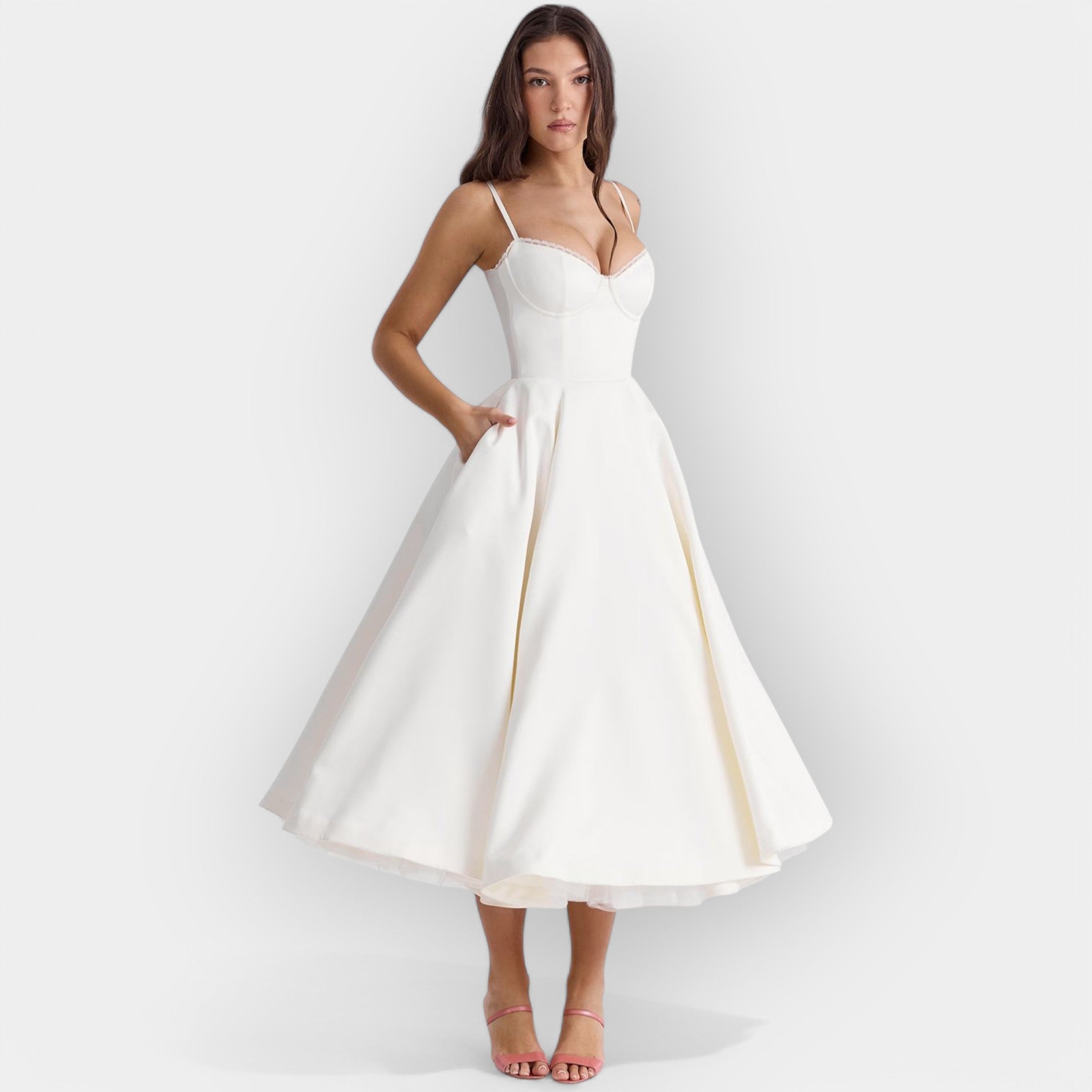 SELENE | Robe Midi Élégante